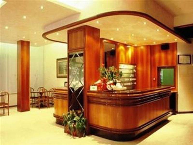 Hotel Alla Rotonda 리도 디 예솔로 외부 사진